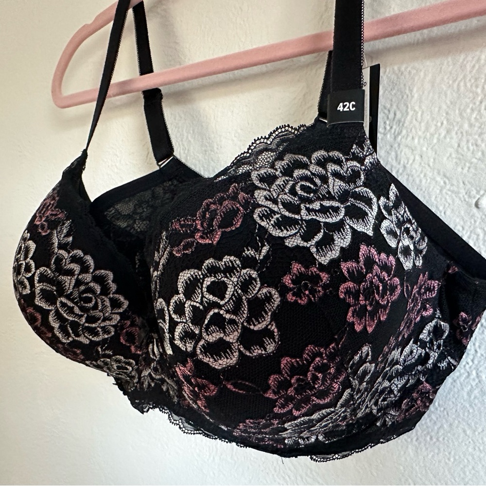 TORRID Lightly Lined T Shirt Bra Size 42 C
